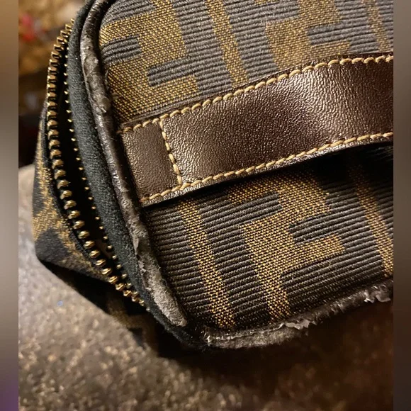 AUTHENTIC Fendi black and brown INFINITY ZUCCA BAG/Pouch measures 6x4 - Picture 4 of 11